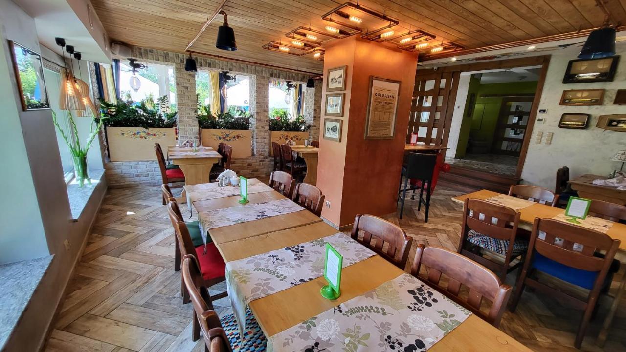 Zajazd Gniewko Mala Karczma Esterno foto