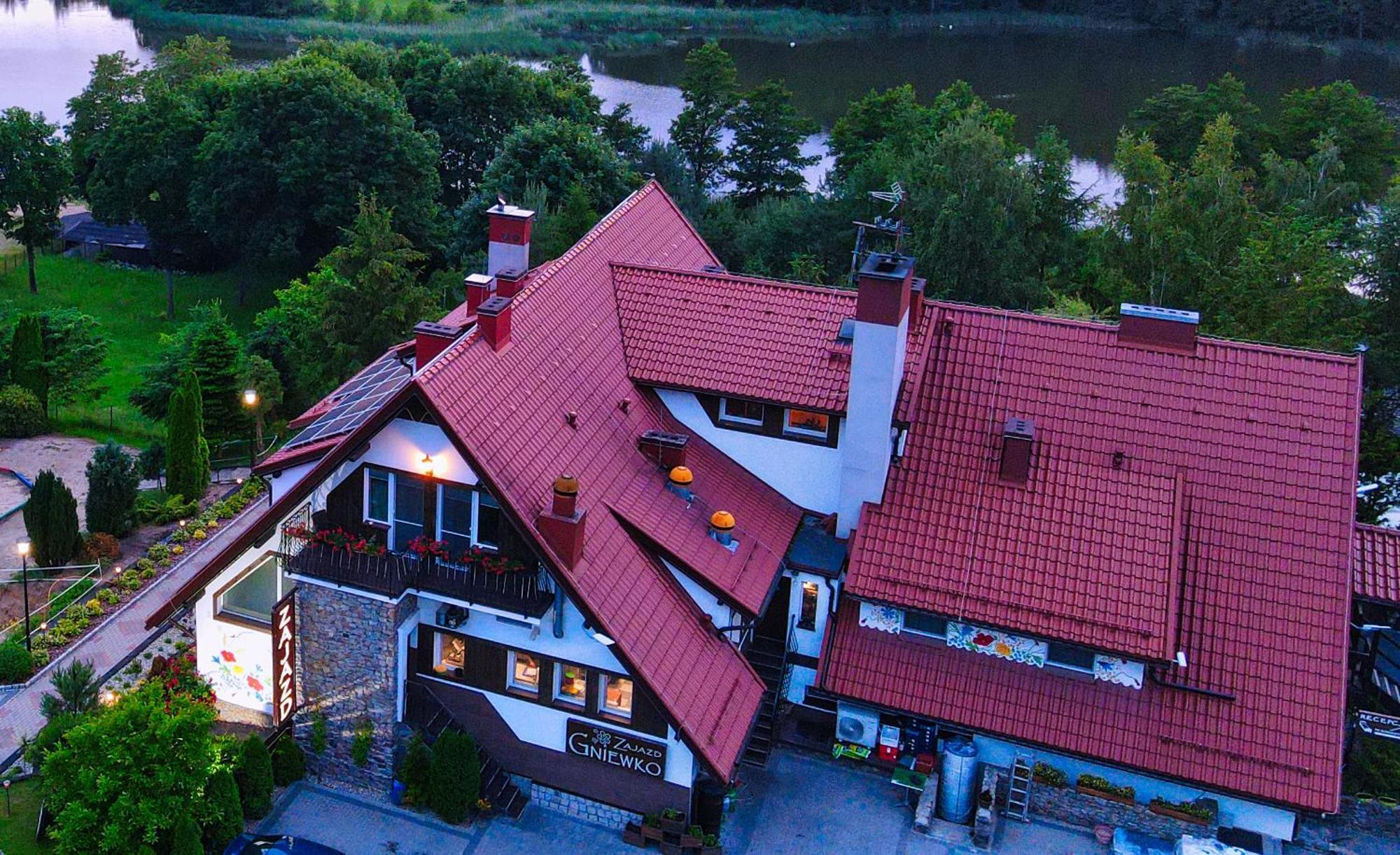 Zajazd Gniewko Mala Karczma Esterno foto